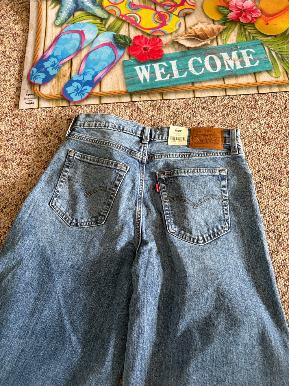 Levi's Light Blue High Waist Wide/Straight Jeans - Picture 4 of 5